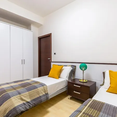 Al Borgo Orefici Apartment by Wonderful Italy-2